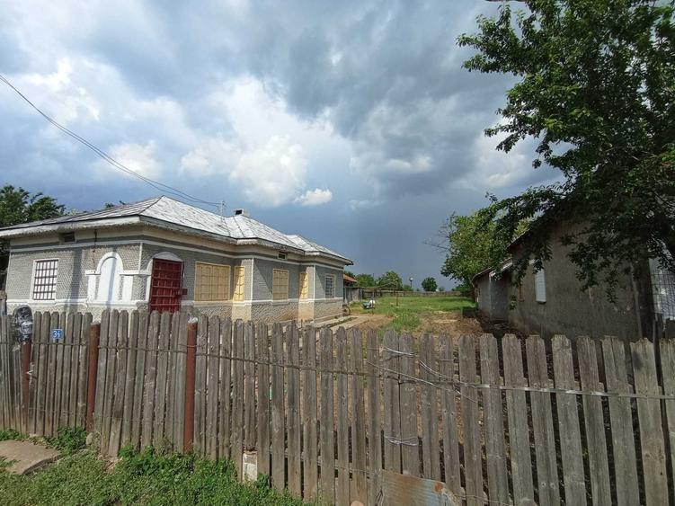 Casă cu 3 camere în Central