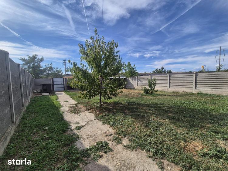 Casă cu 3 camere cu Teren 331 Mp în Central