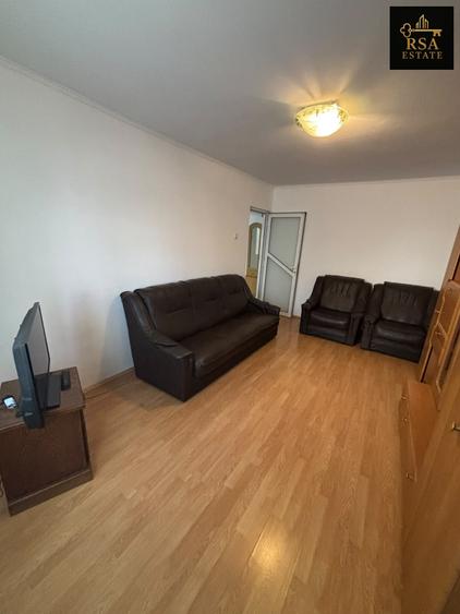 Apartament cu 3 camere decomandat, mobilat în Ostroveni