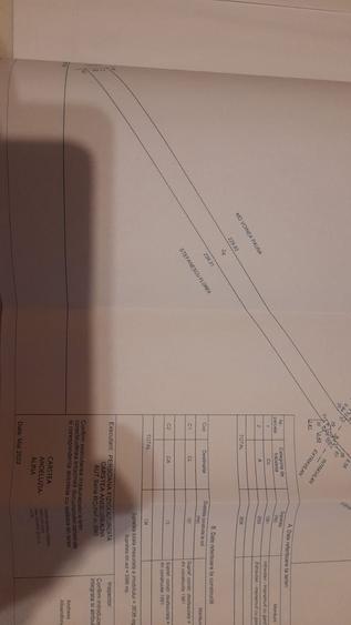 Casă cu 3 camere decomandat în Central