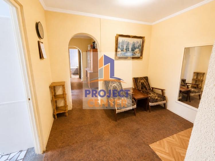 Apartament cu 4 camere decomandat, mobilat în Nord