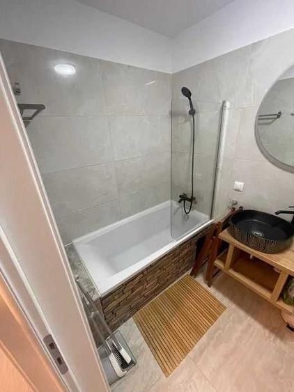 Apartament cu 2 camere decomandat în Hipodrom
