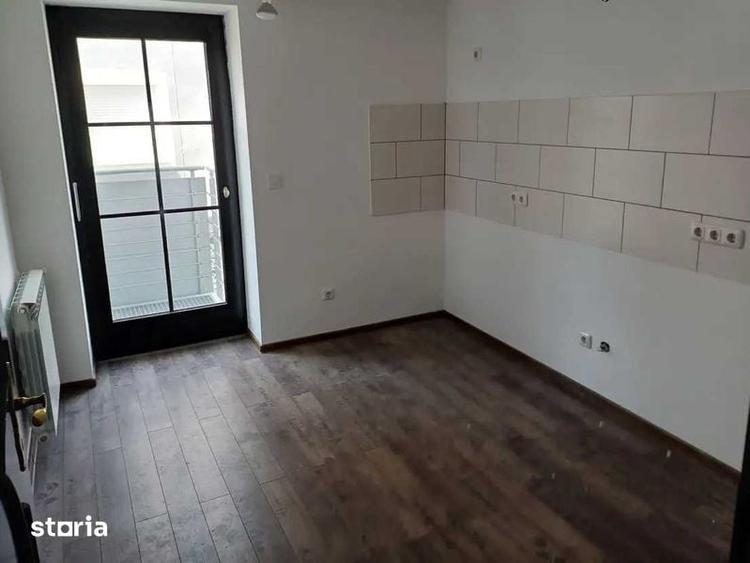Casă cu 4 camere cu Teren 200 Mp în Ștrand
