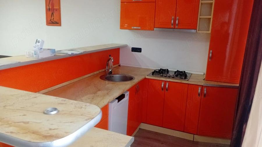 Apartament cu 3 camere decomandat în UTA