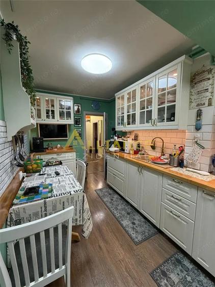 Apartament 3 camere de vanzare - Drumul Gura Siriului | 73 mp | Parcare subterana inclusa - 10