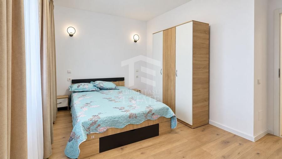 Apartament cu 2 camere decomandat, mobilat în Central
