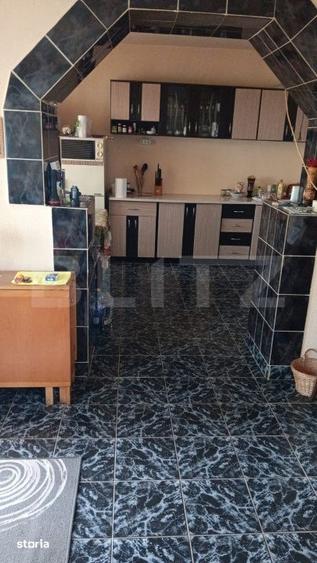 Casă cu 5 camere cu Teren 2877 Mp în Central