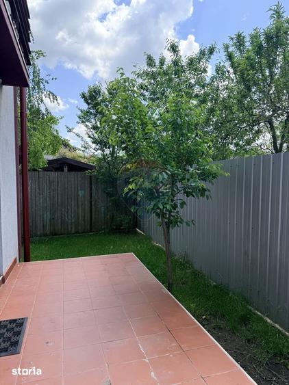 Casă cu 5 camere cu Teren 150 Mp în Florești