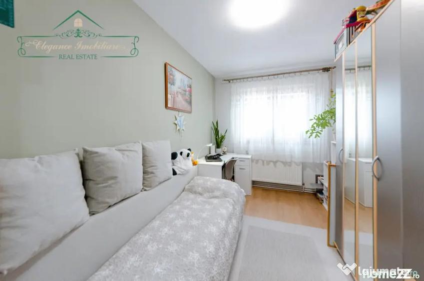 Apartament cu 5 camere decomandat în Fortuna