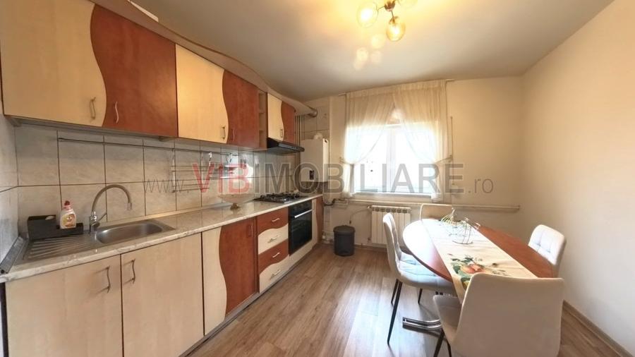 Apartament cu 3 camere decomandat în Vitan Mall