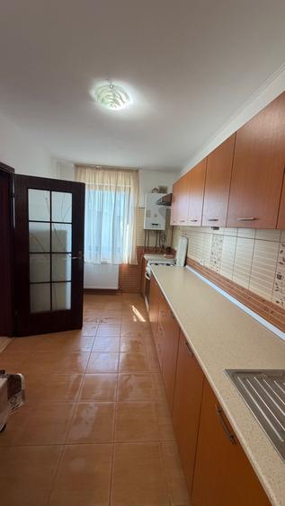 Casă cu 4 camere cu Canalizare în Ultracentral