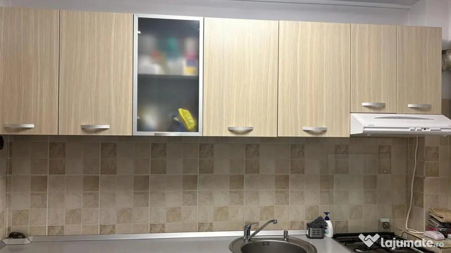 Casă cu 7 camere cu Teren 1200 Mp în Cârcea
