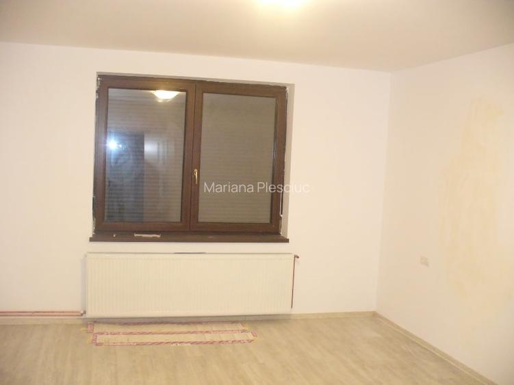 Casa singur in curte de inchiriat in zona Stefan cel Mare