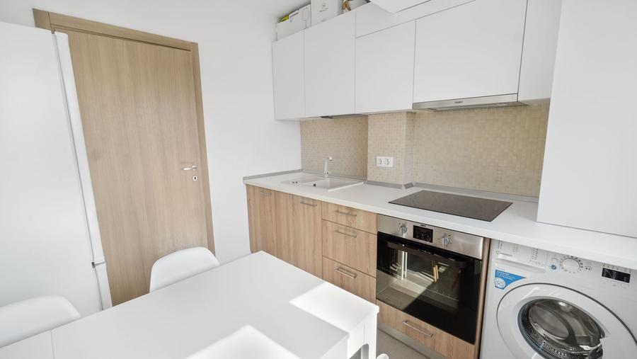 Apartament cu 2 camere semidecomandat, mobilat în Politehnica