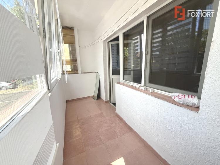 Apartament cu 2 camere semidecomandat, mobilat în Girocului