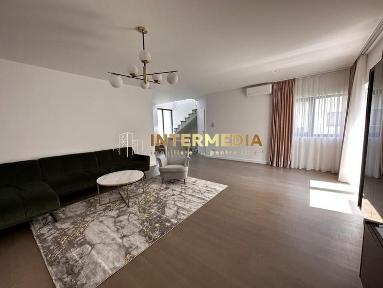 Duplex cu 4 camere cu Canalizare în Ultracentral