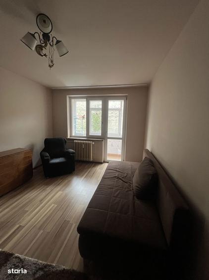 Apartament cu 2 camere semidecomandat în Calea București