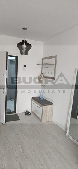 Apartament cu 3 camere semidecomandat în Exterior Nord