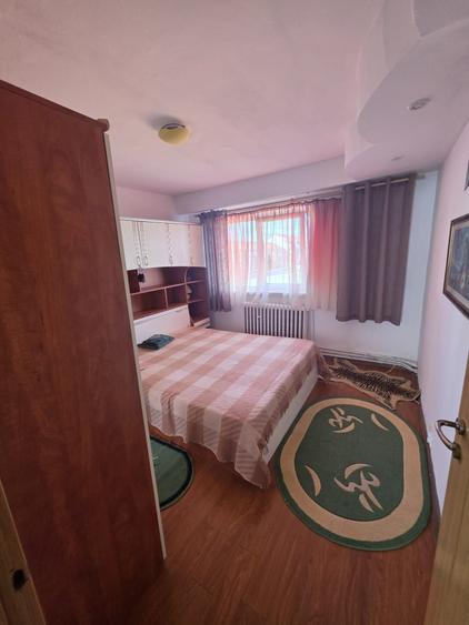 Apartament cu 2 camere decomandat în Vasile Aaron
