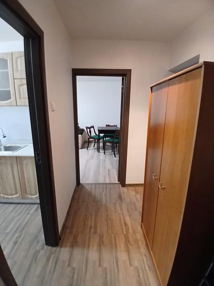 Apartament cu 3 camere decomandat, mobilat în Bistrița Lac