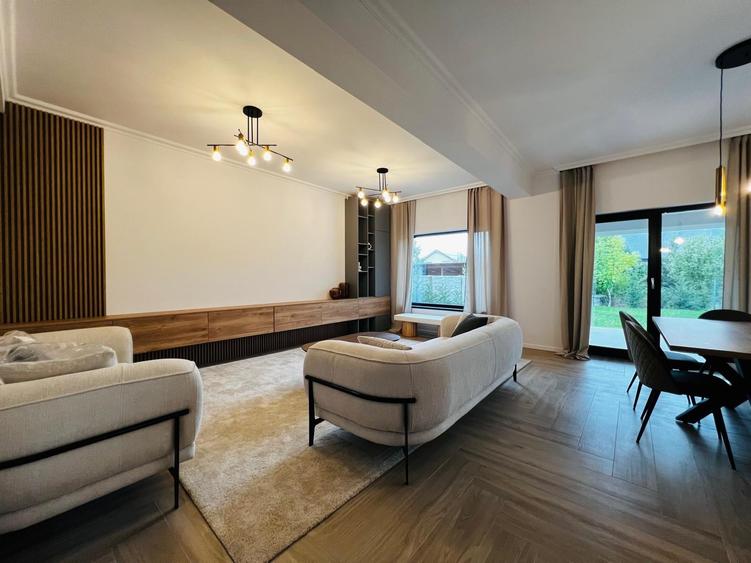 Duplex cu 4 camere cu Canalizare în Dumbrăvița