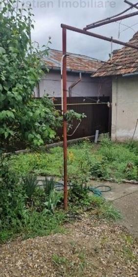 Casă cu 2 camere cu Canalizare în Lacu Dulce