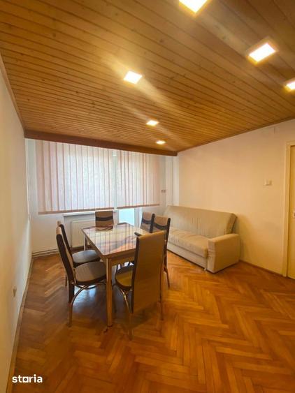 Apartament cu 2 camere semidecomandat în Micro 17