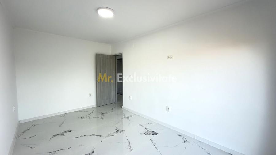 Apartament cu 3 camere semidecomandat în Sud-Vest