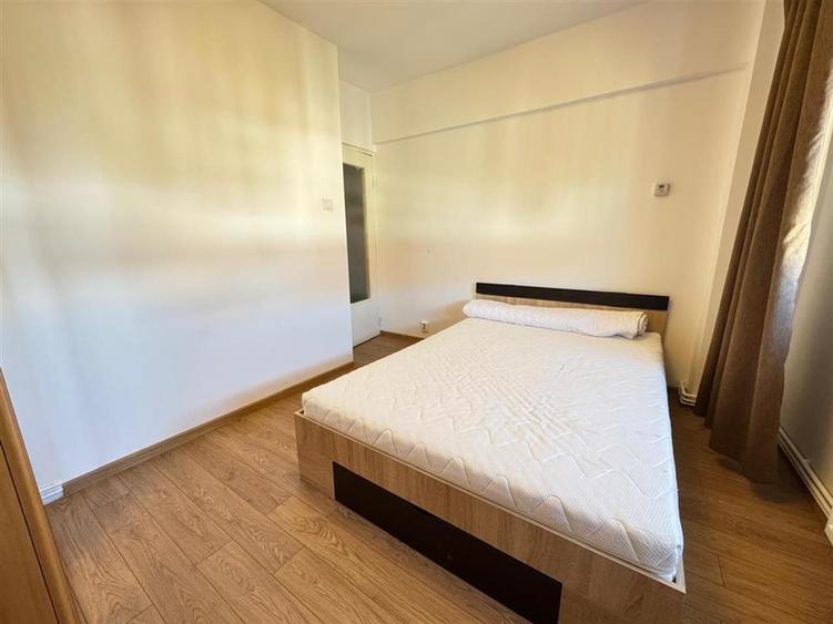 Apartament cu 2 camere decomandat, mobilat în Mihai Viteazul