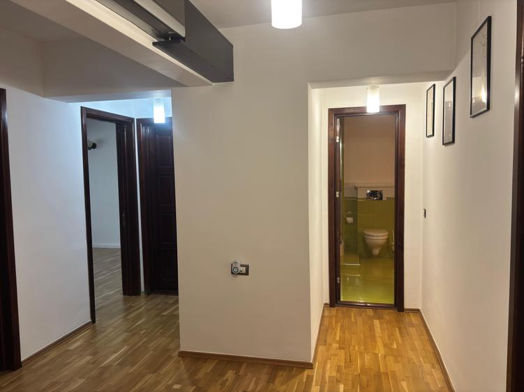 Apartament cu 3 camere decomandat în Cartierul Traian