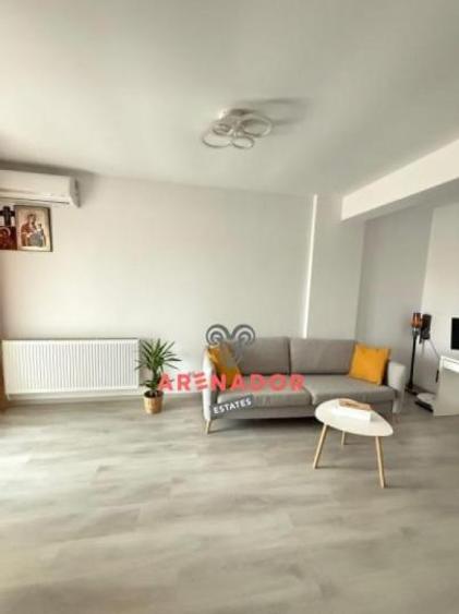 Apartament cu 2 camere, mobilat în Titan