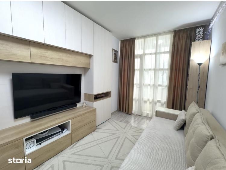 Apartament cu 2 camere în Podu Roș