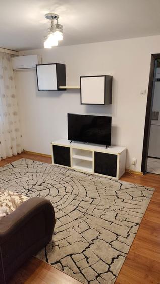 Apartament cu 2 camere semidecomandat în Grădinari