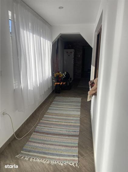 Casă cu 4 camere cu Teren 1287 Mp în Măicănești