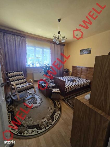 Casă cu 6 camere cu Teren 421 Mp în Central