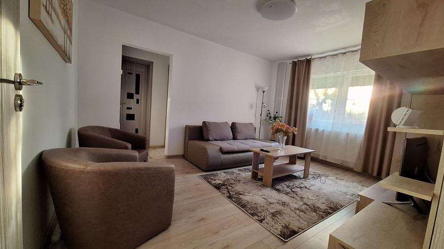 Apartament cu 2 camere semidecomandat în Inel I