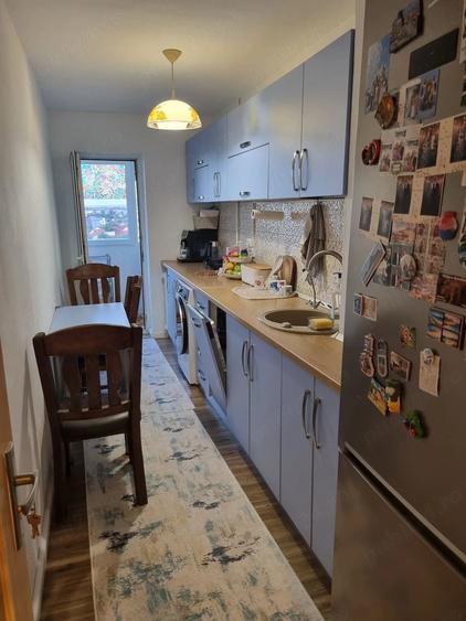 Apartament cu 2 camere decomandat în 1 Mai
