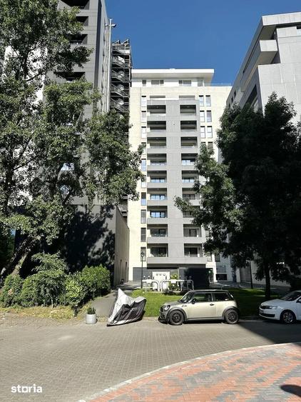 Apartament cu 4 camere decomandat, mobilat în P-ța Unirii