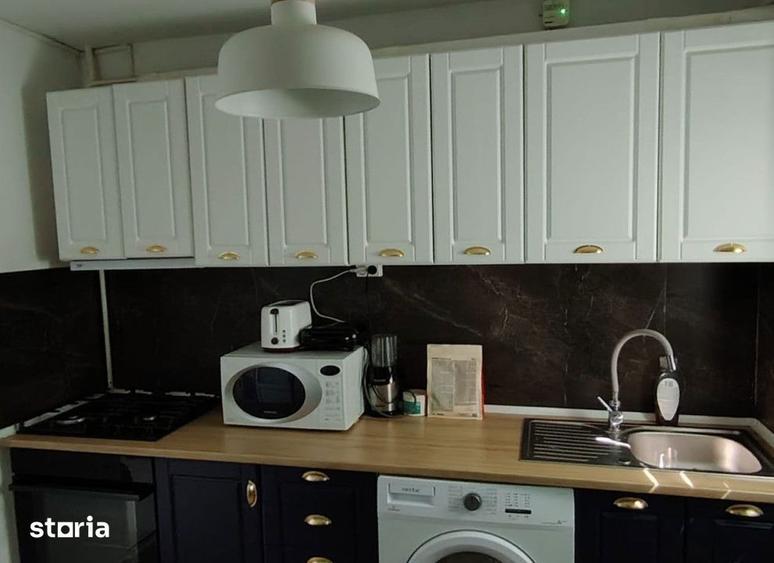 Apartament cu 2 camere în Podu Roș