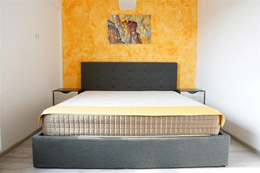 Apartament cu 2 camere decomandat în Tătărași