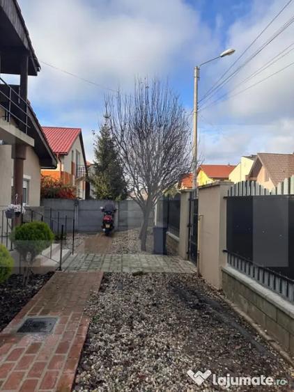 Casa spa?ioasa, de vanzare, cu 4 camere, 120 mp, zona Sel - 13