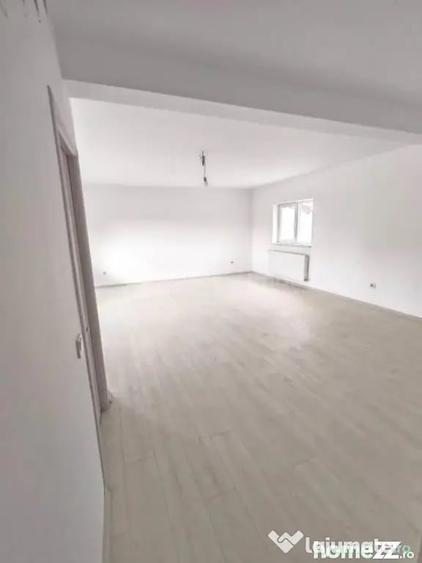 Casă cu 4 camere cu Teren 200 Mp în Prelungirea Ghencea