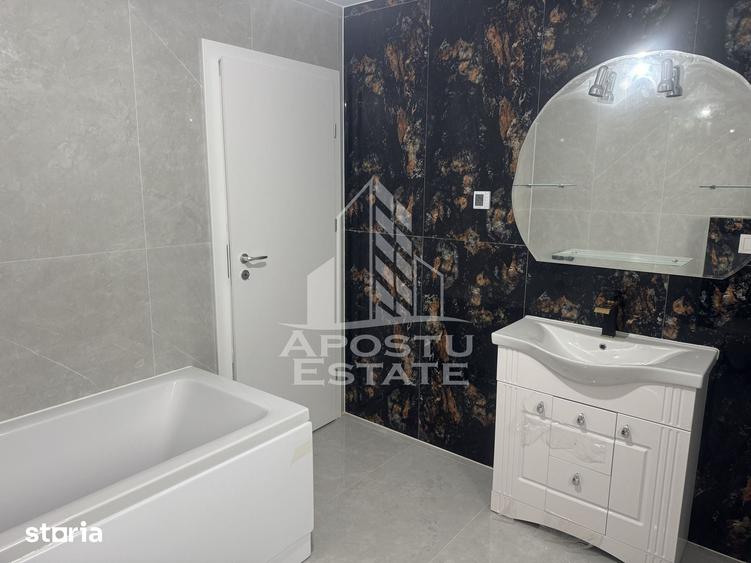 Casă cu 5 camere cu Teren 350 Mp în Giarmata