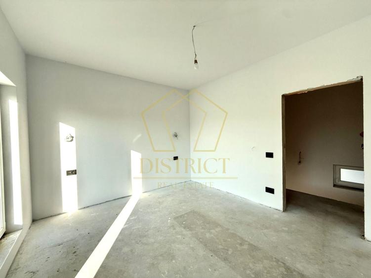 Duplex cu 5 camere cu Canalizare în Giroc