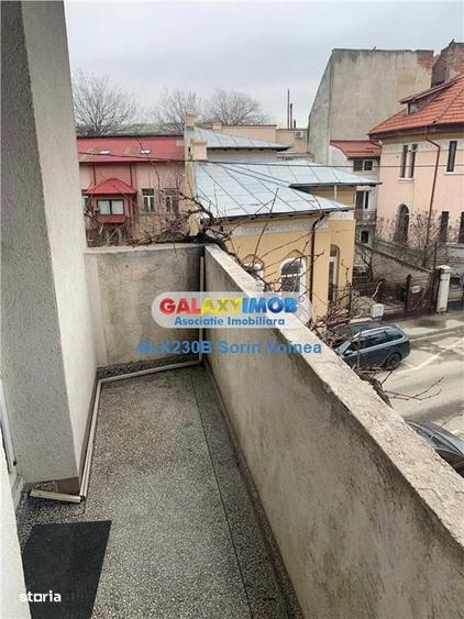 Apartament cu 4 camere decomandat în Mărășești