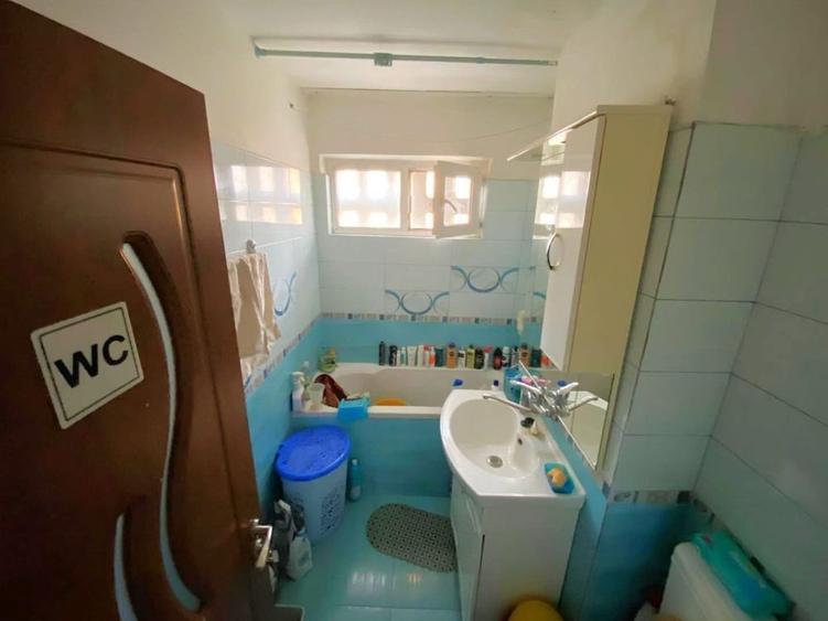 Apartament cu 2 camere semidecomandat în Brazda lui Novac