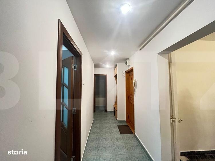Apartament cu 3 camere decomandat, mobilat în Central