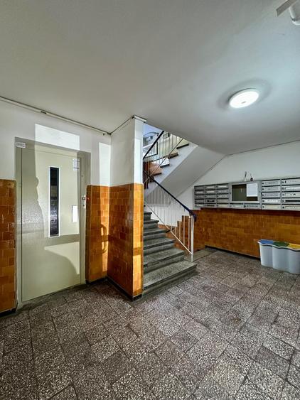 Garsonieră decomandată în Baba Novac