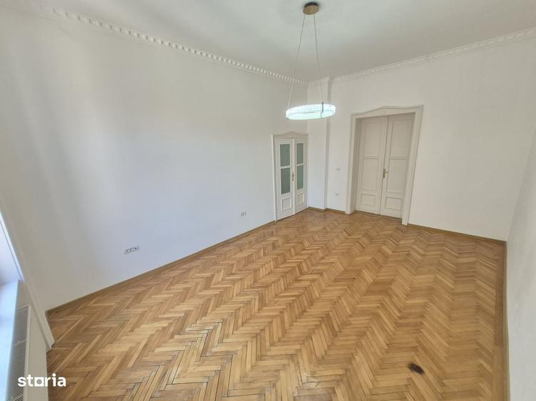 Spațiu comercial, de 86 mp, în Sinaia