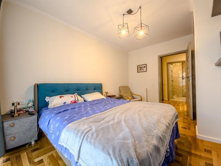 Apartament cu 2 camere semidecomandat, mobilat în Bună Ziua